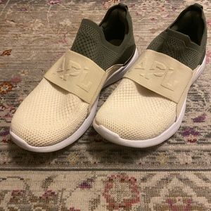 APL Techloom Bliss Trainers